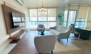Venta de unidad en PH. GRANDBAY TOWER