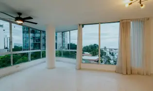 Alquiler de apartamento en PH St. Angelo, Coco del Mar. MY