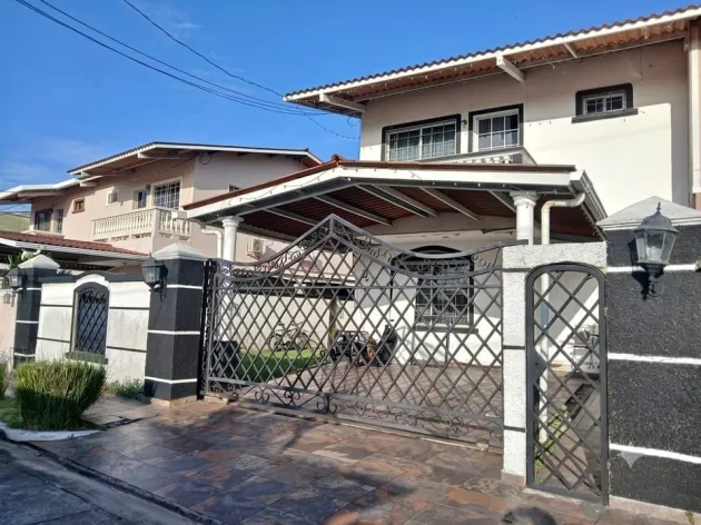Alquiler de casa en Villa Lucre. MY