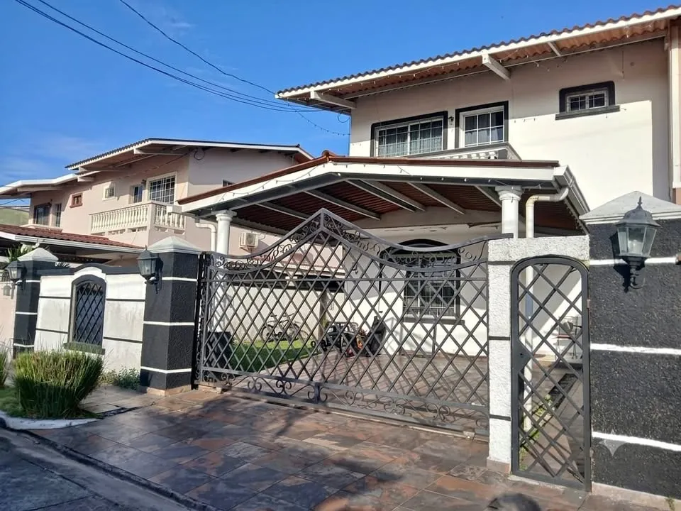 Alquiler de casa en Villa Lucre. MY