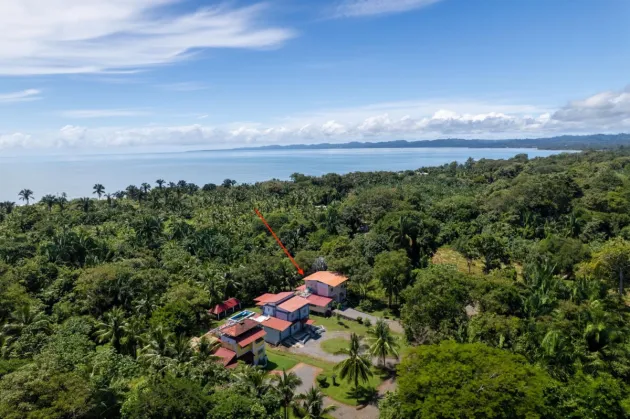 A Spacious Tropical Home in Puerto Armuelles