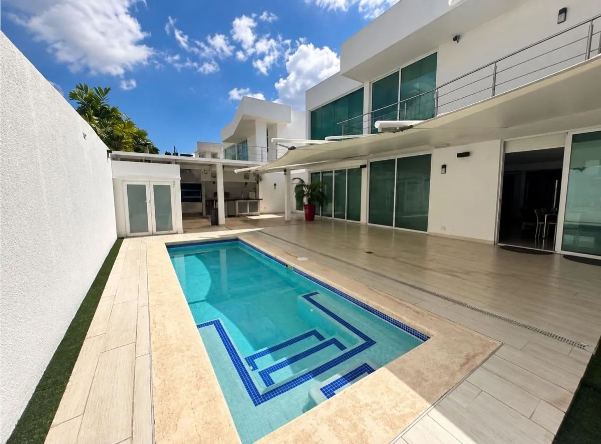 Casa Amoblada con Piscina en Alquiler en Costa Sur - PH Costa Esmeralda