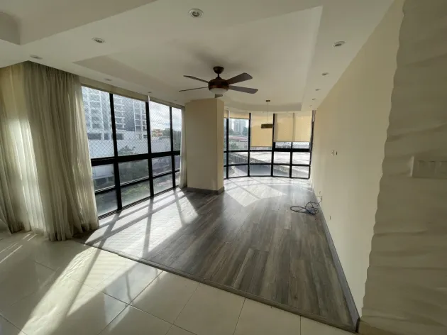 PH Aranjuez Apartment Rental via Argentina