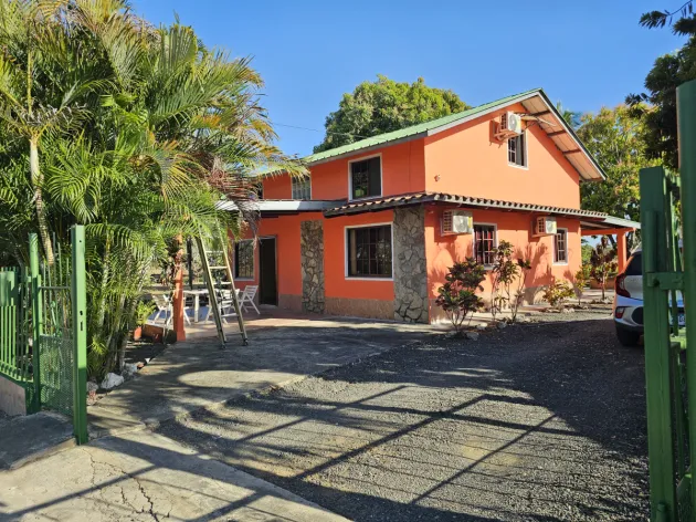 Venta de casa en Santa Ana, Los Santos