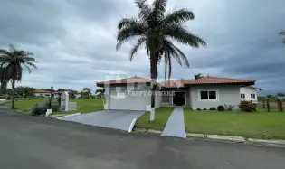 Sale of Beachfront House with Pool in Andromeda, Pedasí