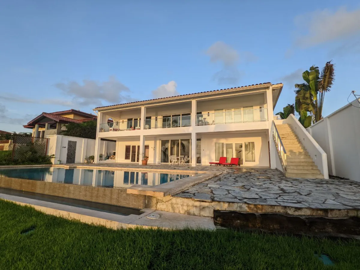 Venta casa de lujo frente al mar en Pedasí.