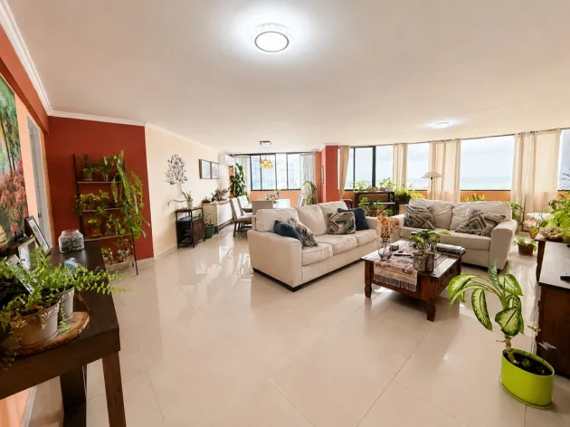 Apartment for rent on Balboa Avenue