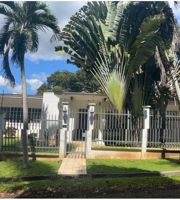 Alquiler de Casa en Ancón