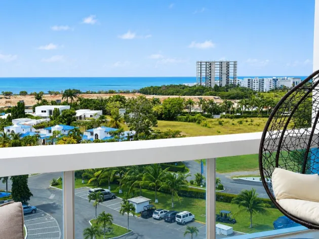 Luxurious ocean-view apartment in Playa Blanca!