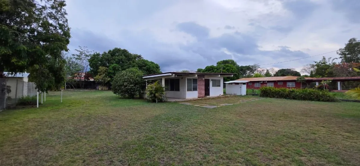 Opportunity. Beach lot with existing structure