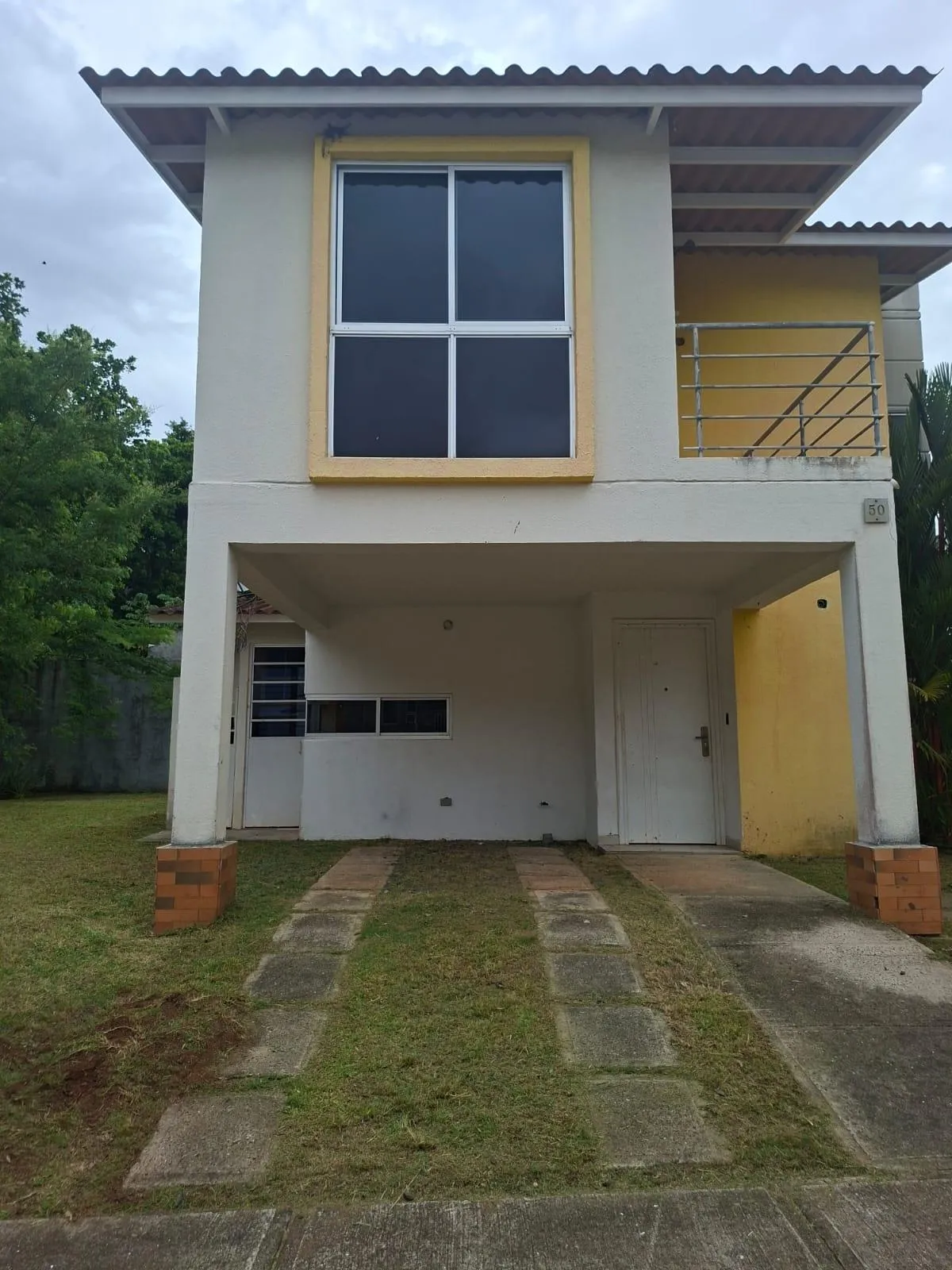 Bank selling house in PH Santillana, Arraiján Cab
