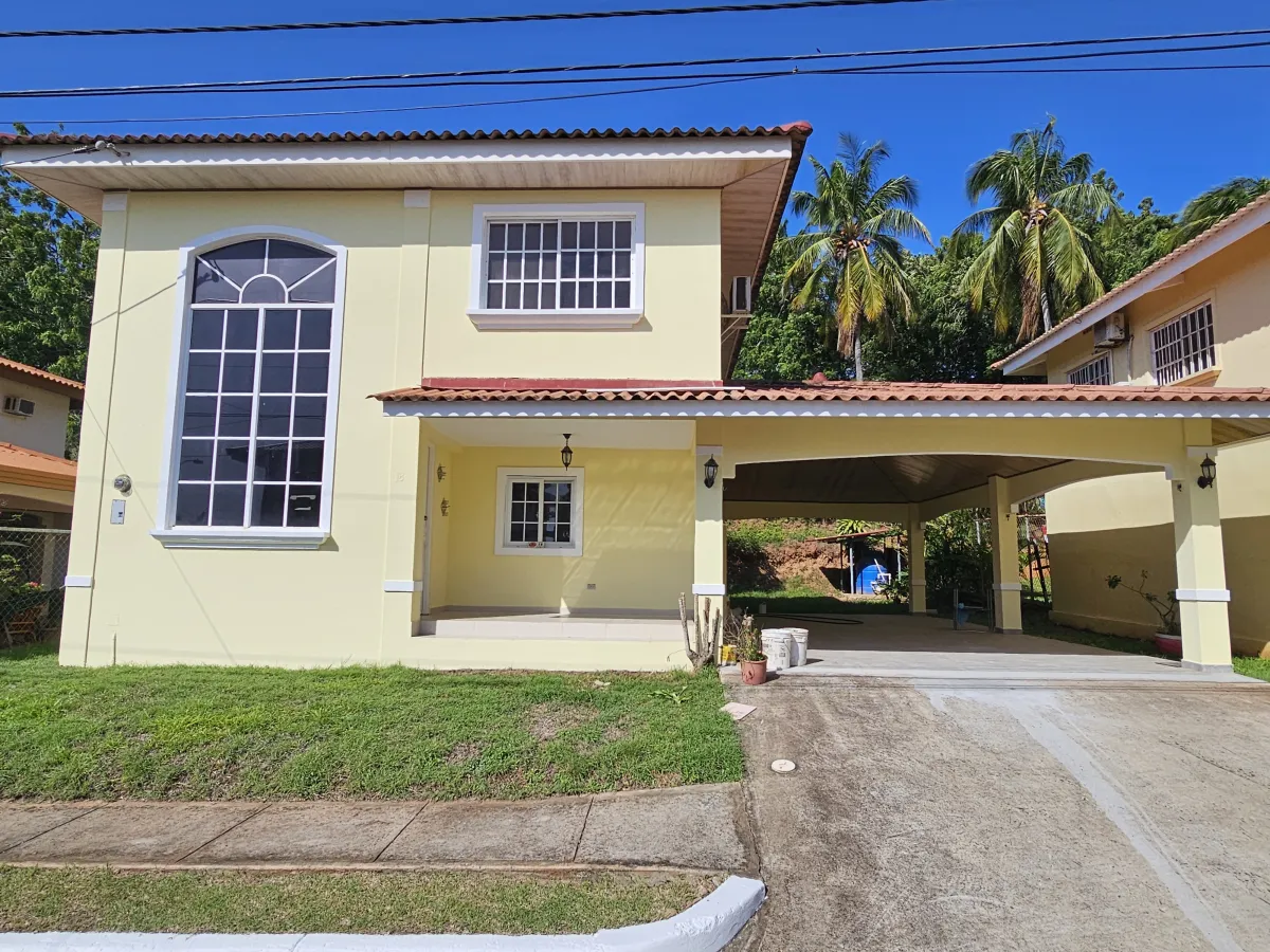 Alquiler de casa en Villas del Golf, Chitré