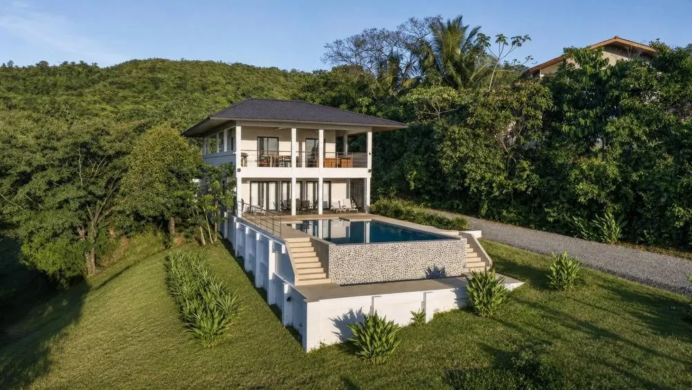 Villa de Lujo con Vista al Mar, Llave en Mano, en Sea View Hills