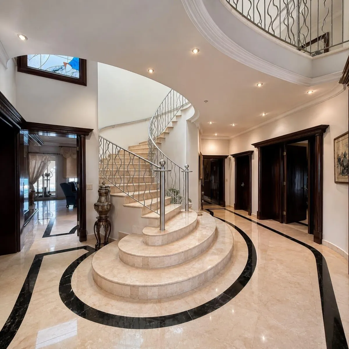 Casa en Venta en Residencial Gold Point – Amplia y Lujosa