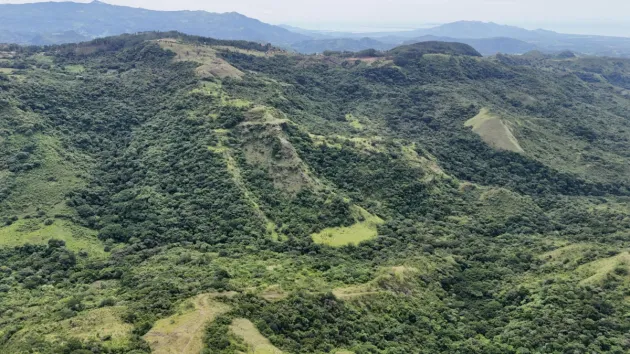 El Jobo — Riverfront Development Land