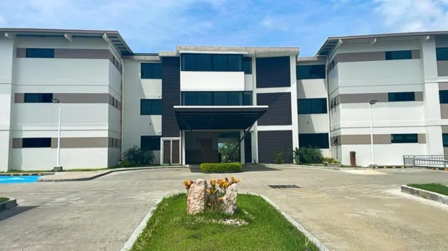SE ALQUILA Apartamento Amoblado Moderno en Santiago