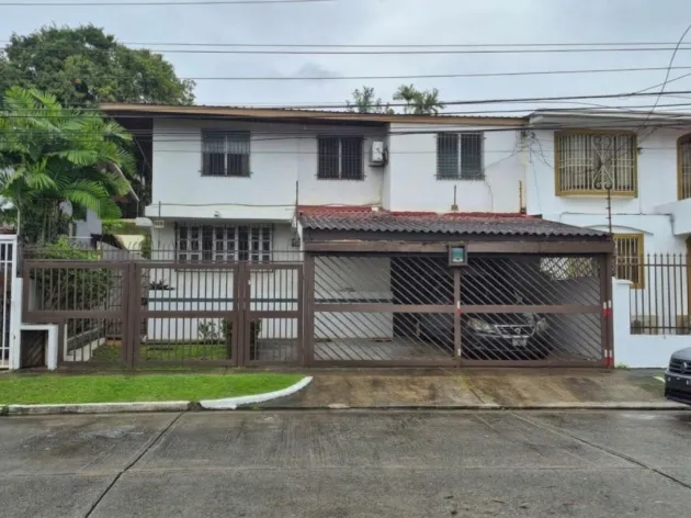 Hermoso Dúplex en Privilegiada Zona Residencial