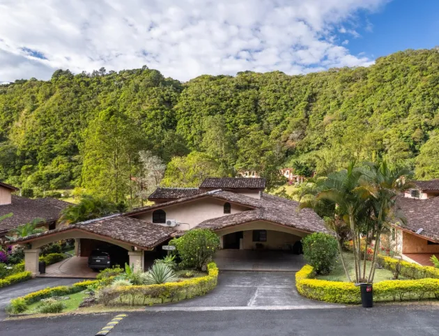 Furnished 3BR Golf Villa-Valle Escondido Boquete
