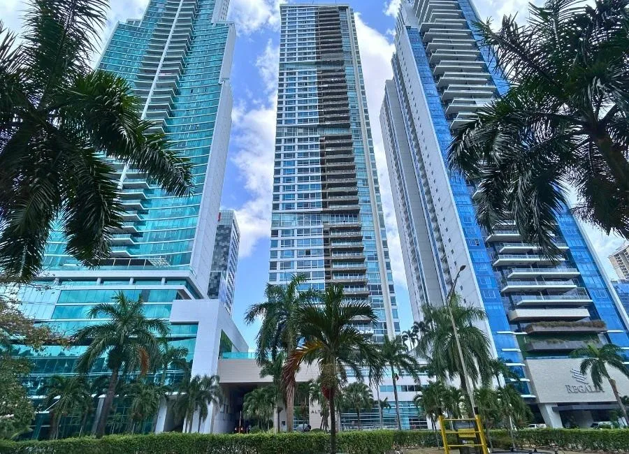 VENDO APARTAMENTO EN ALTAMAR DEL ESTE - COSTA DEL ESTE