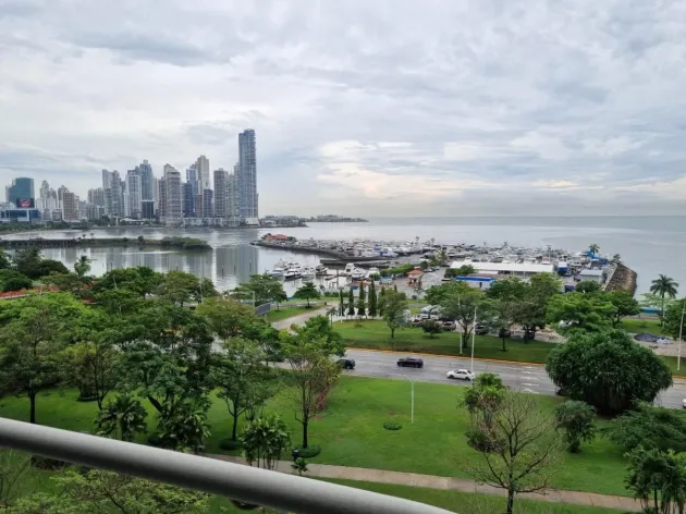 Spectacular Apartment with Ocean View for Sale