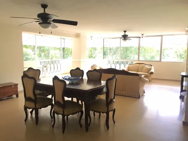 Venta de apartamento en PH Araguaney, El Carmen