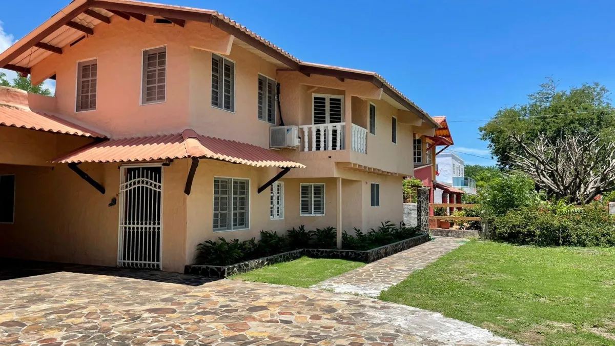 Venta de casa en Playa Malibú, Chame