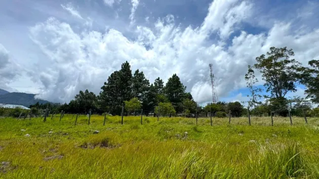 Lot with Beautiful Views in Volcán