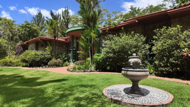 MOUNTAIN HOME FOR SALE | ALTOS DEL MARÍA PANAMA