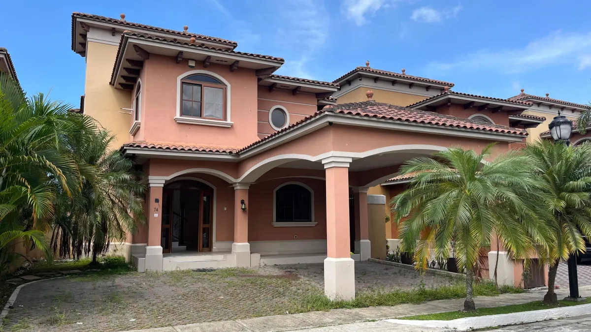 Venta de casa en PH El Doral, Costa Sur