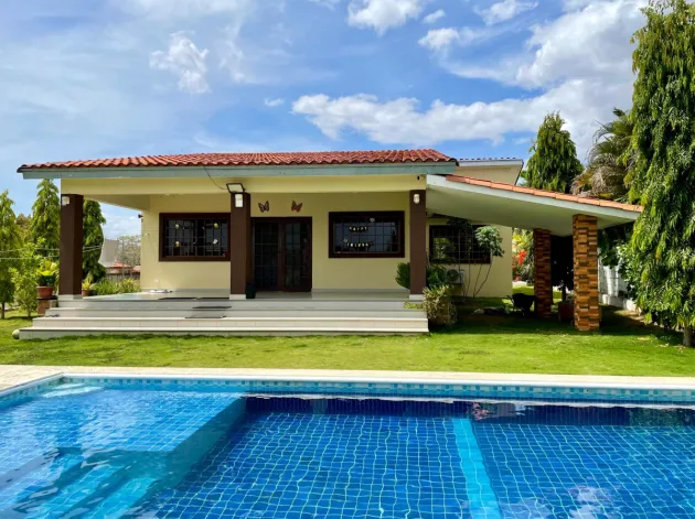 Venta de Casa en Coronado, Los Bosques.