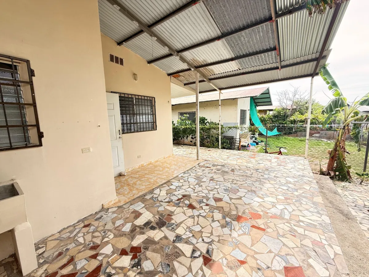 House for Sale in El Rosario Neighborhood, Chitré