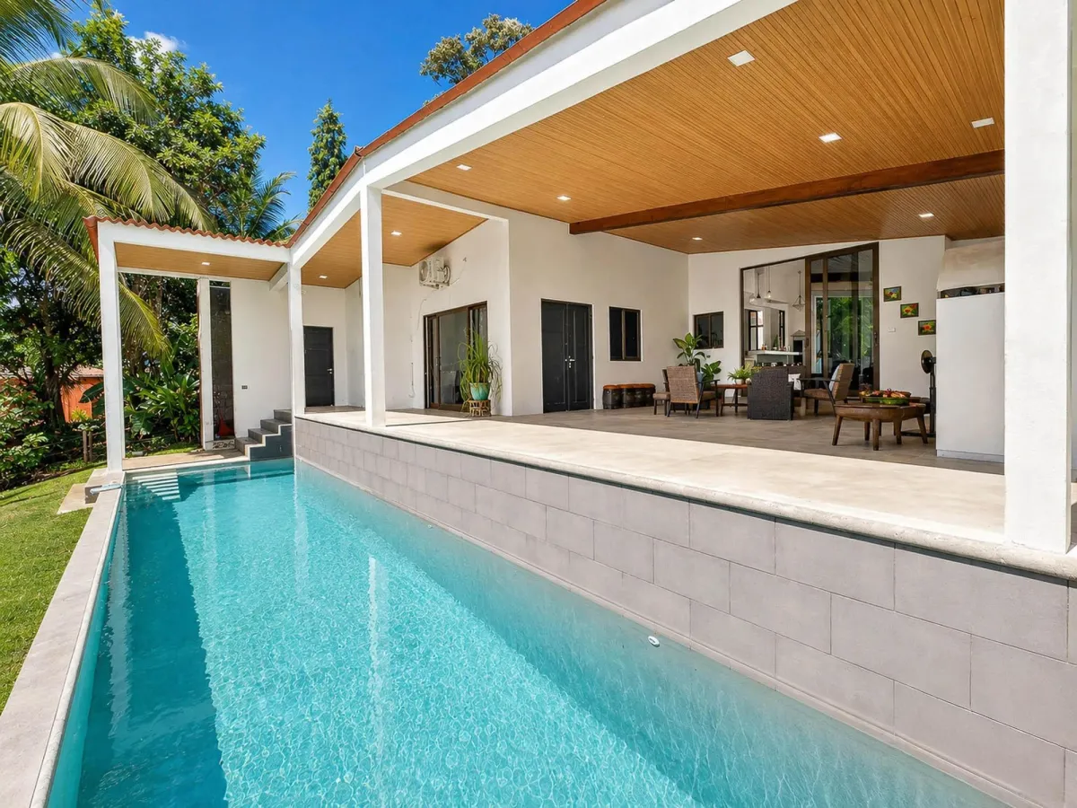 Casa Frente al Mar con Piscina en Mata Oscura