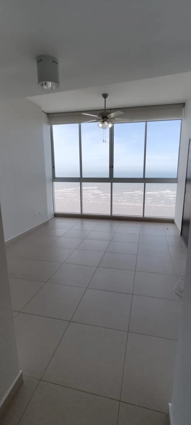 Apartamento en alquiler – PH Country Club, Costa del Este