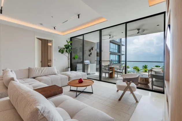 For Sale | Stunning 3-Bedroom Oceanfront Residence