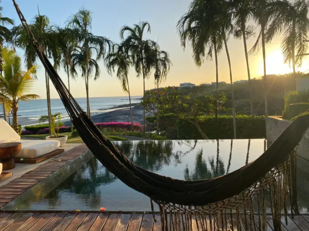 Exclusivo apartamento frente al mar en Rio mar para venta