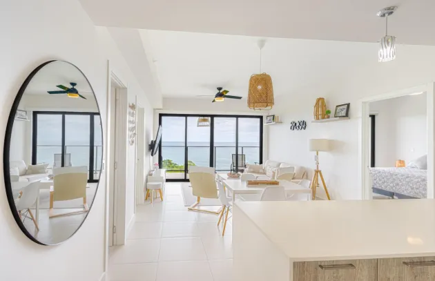 Precioso Condominio Amueblado de 3 Habitaciones en Punta Caelo