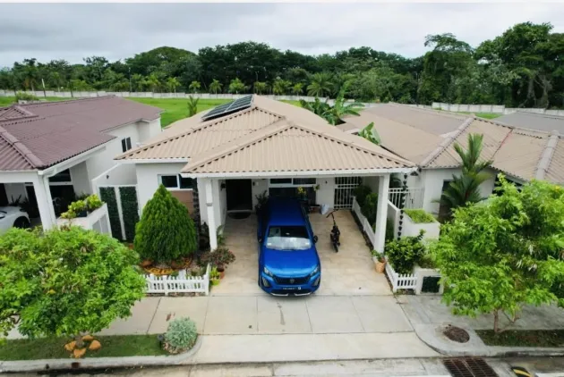 Se vende casa unifamiliar en Costa Verde