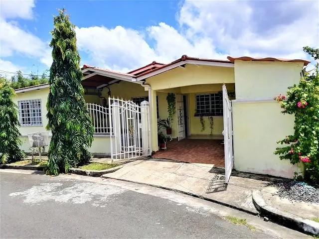Se vende en Residencial Doña Vita de Arraiján
