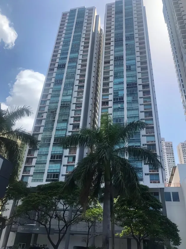 Bank Sells Apartment in Ph Sol del Este